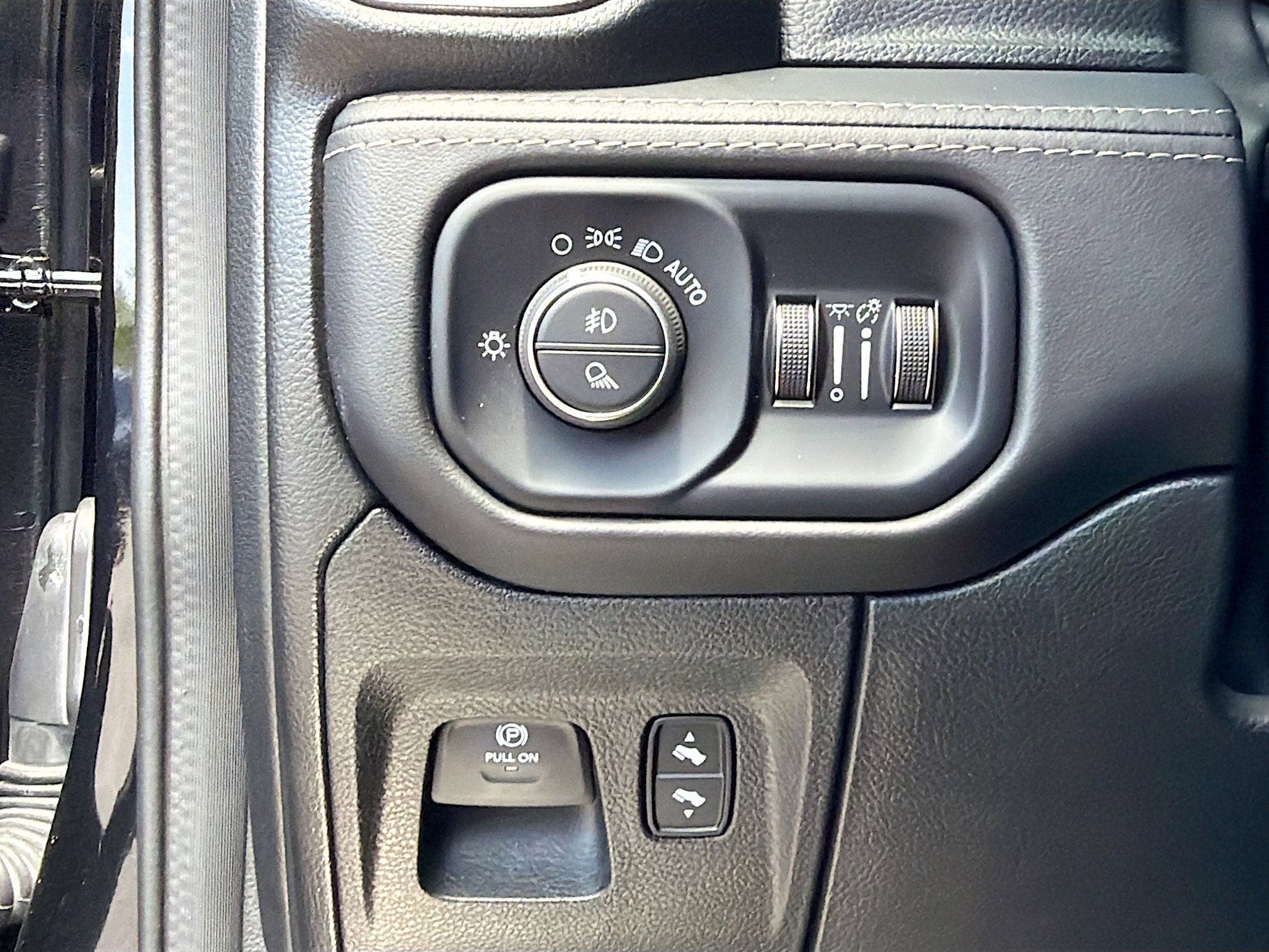 Used 2023 RAM 1500 TRX w/ TRX Level 1 Equipment Group AWD/4WD image 33