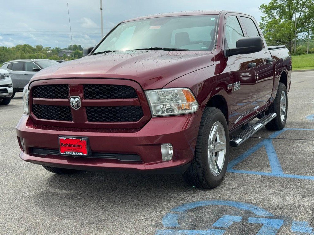 Used 2017 RAM 1500 Express w/ Express Value Package AWD/4WD image 10