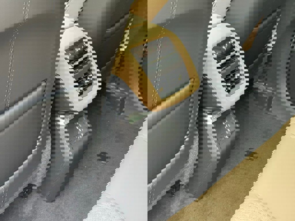 New 2025 Cadillac Lyriq Sport w/ Nappa Leather Package image 23