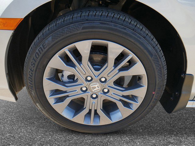 New 2026 Honda Odyssey Touring image 6