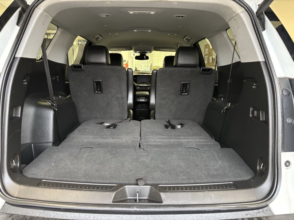 Certified 2023 GMC Acadia SLT image 26