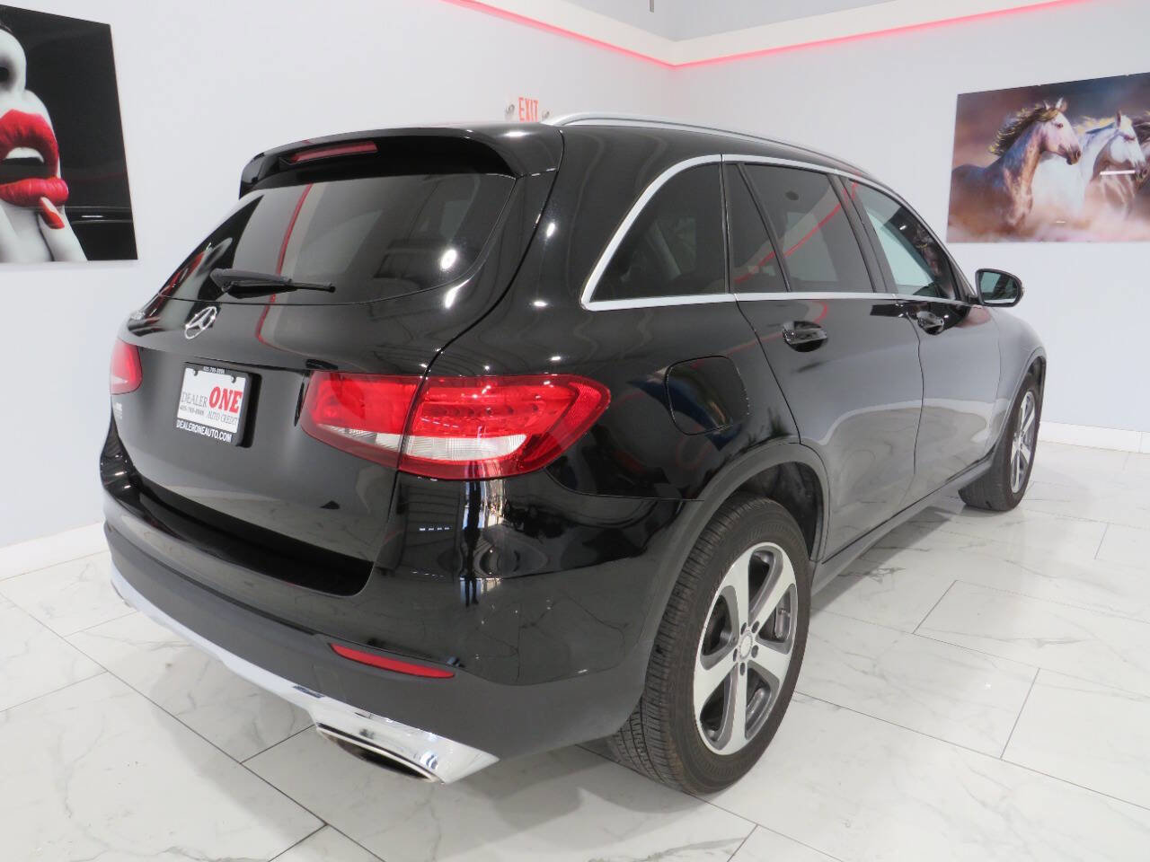 Used 2016 Mercedes-Benz GLC 300 image 4