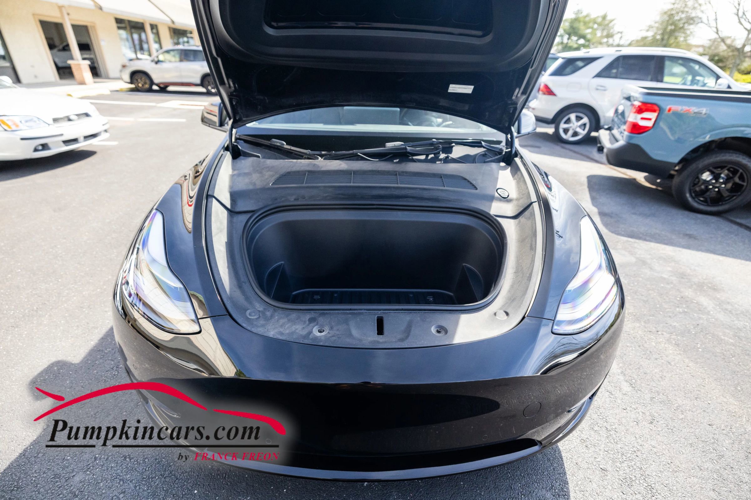 Used 2022 Tesla Model Y Long Range image 22