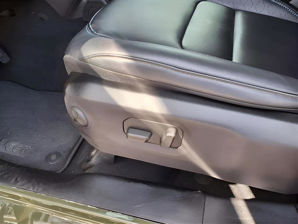 Used 2024 Jeep Wrangler High Altitude image 11