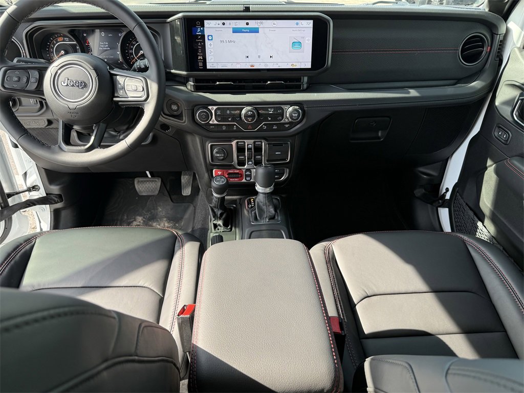 Used 2025 Jeep Wrangler Unlimited Rubicon image 26