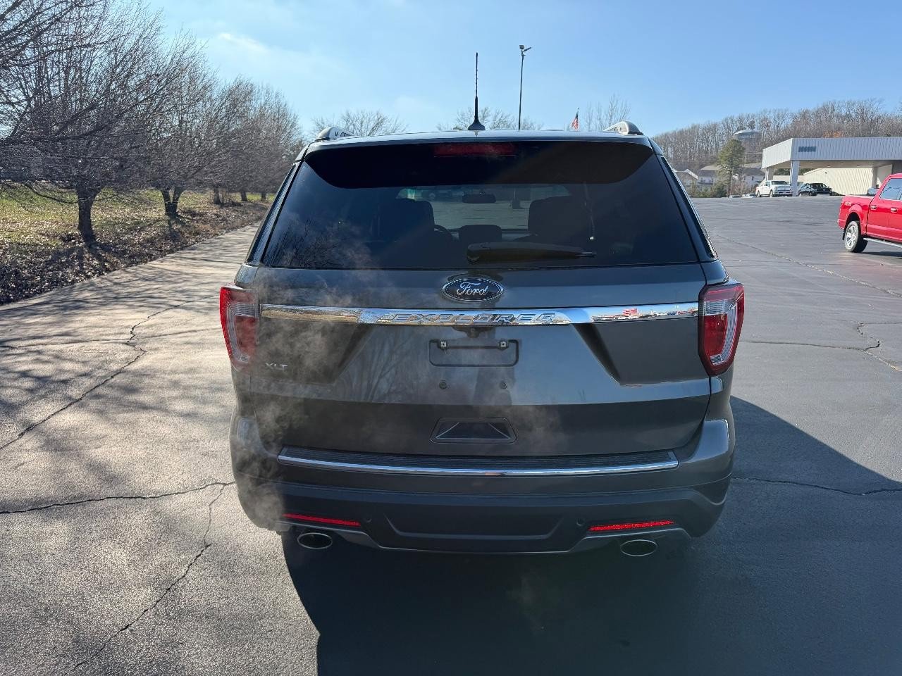 Used 2018 Ford Explorer XLT w/ Equipment Group 201A image 4