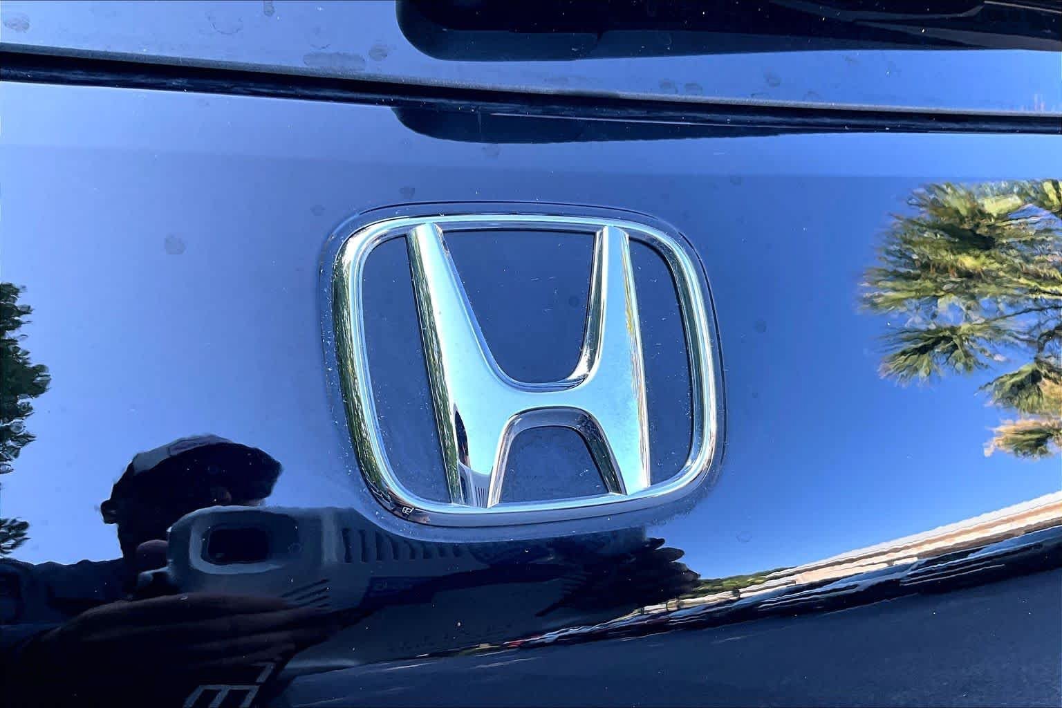 Certified 2026 Honda HR-V LX image 30