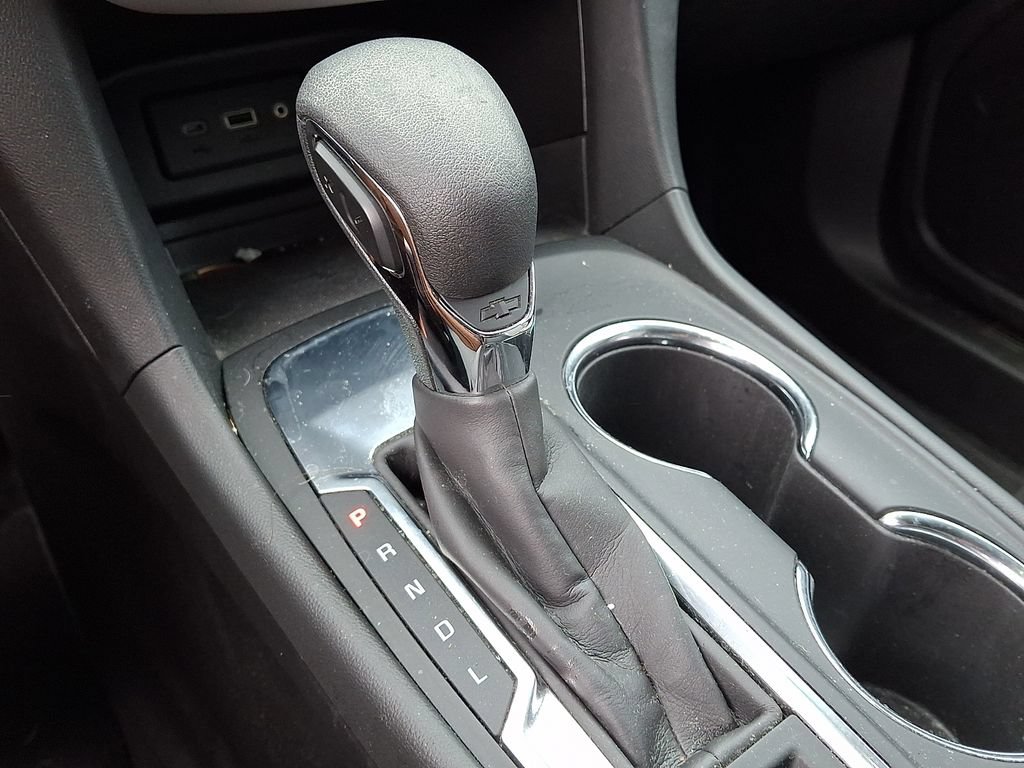 Used 2023 Chevrolet Equinox LS w/ LS Convenience Package FWD image 14