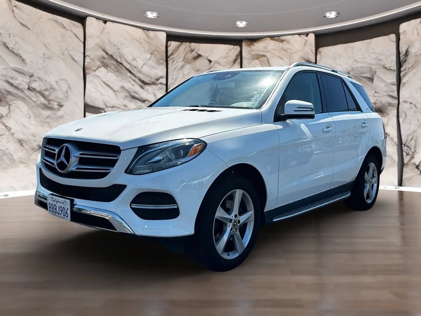 Used 2018 Mercedes-Benz GLE 350 image 4
