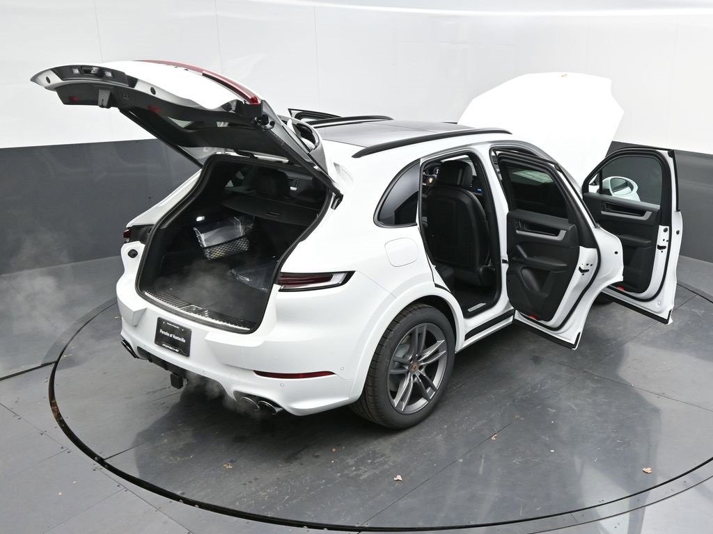 New 2025 Porsche Cayenne image 50