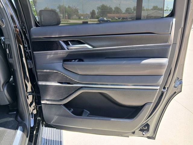 New 2026 Jeep Grand Wagoneer Summit w/ Premium Group III AWD/4WD image 22