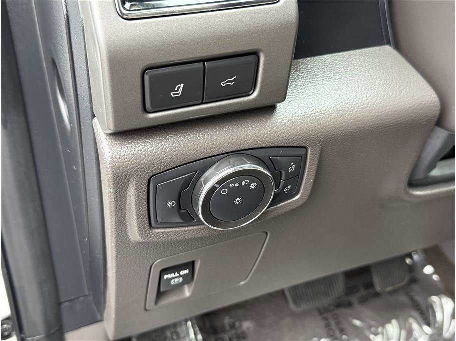 Used 2021 Ford Expedition Max XLT AWD/4WD image 33