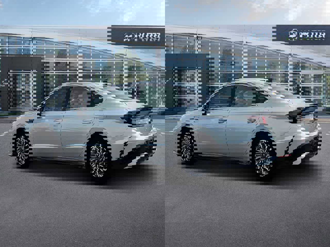 New 2025 Hyundai Sonata Limited image 31