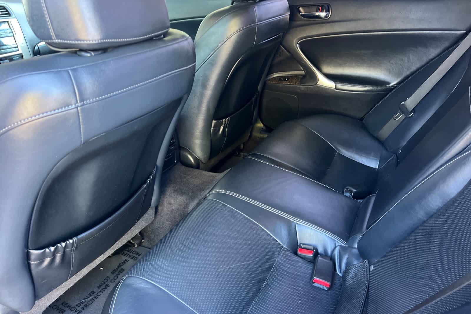 Used 2012 Lexus IS 250 w/ Premium Pkg Value Edition RWD image 4