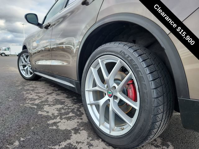 Used 2019 Alfa Romeo Stelvio Ti Lusso w/ Quick Order Package 22X Lusso image 15
