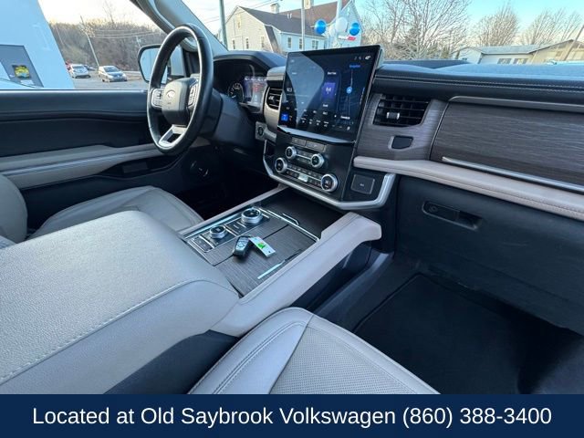 Used 2024 Ford Expedition Max Limited image 30