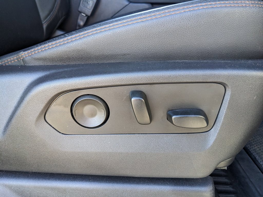 Used 2024 GMC Sierra 2500 AT4 image 51