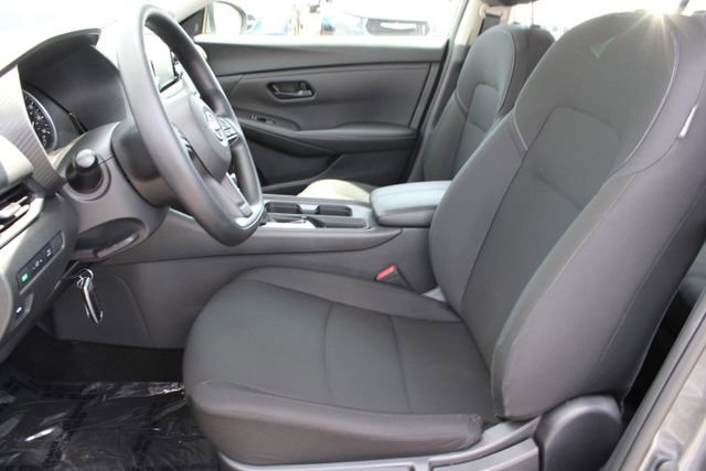 Used 2025 Nissan Sentra S image 28