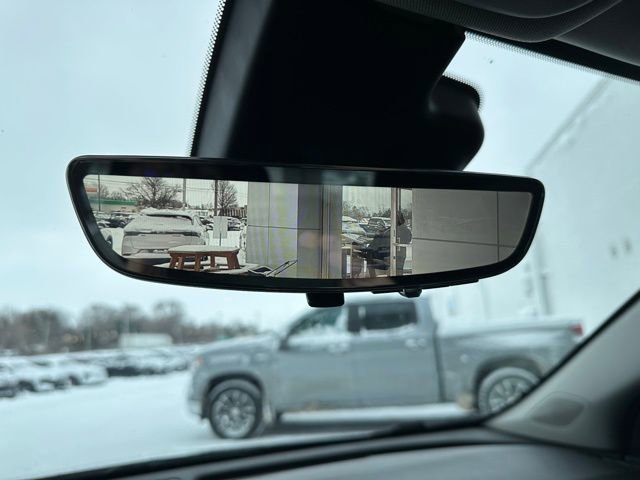 Used 2022 Chevrolet Bolt EUV Premier w/ Super Cruise Package image 26