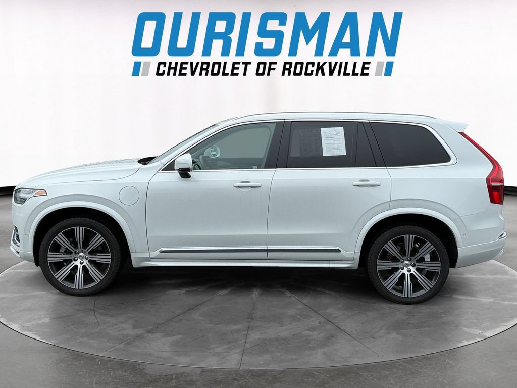 Used 2025 Volvo XC90 T8 Ultra w/ Protection Package Premier AWD/4WD image 3