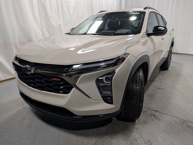 New 2026 Chevrolet Trax RS w/ Sunroof Package image 7