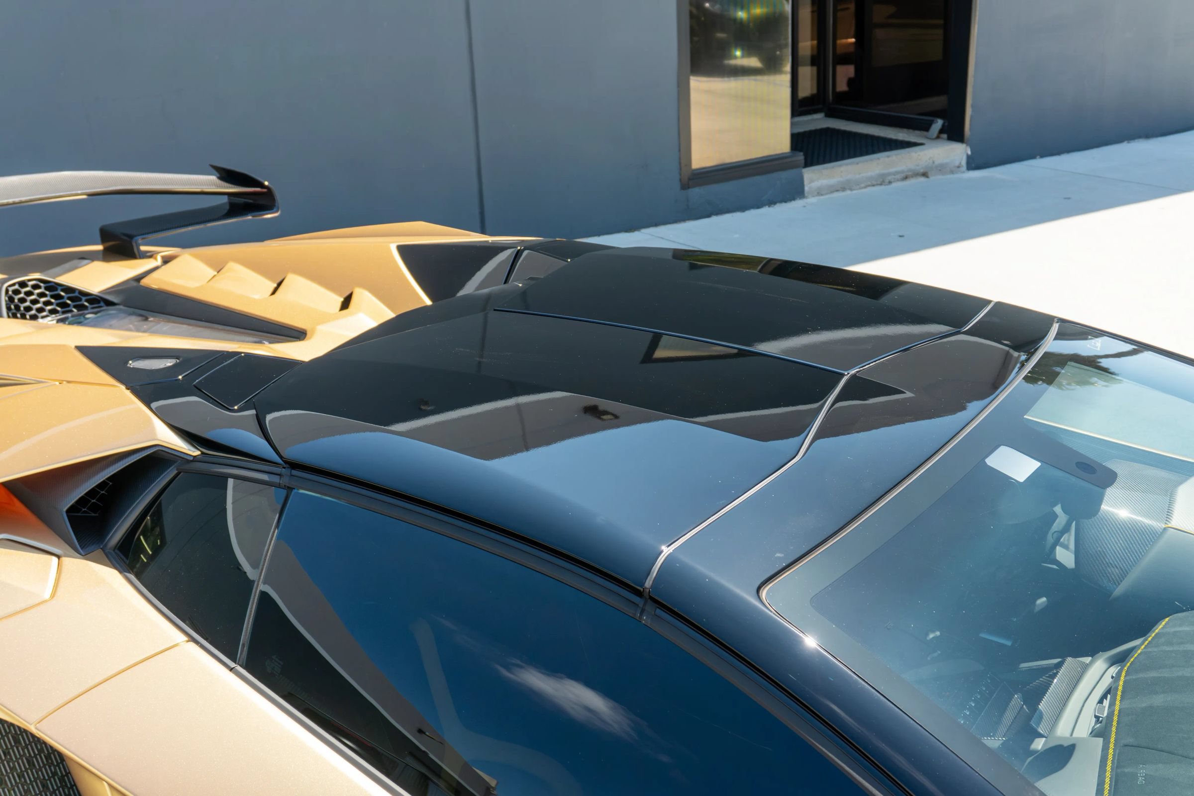 Used 2020 Lamborghini Aventador SVJ AWD/4WD image 55