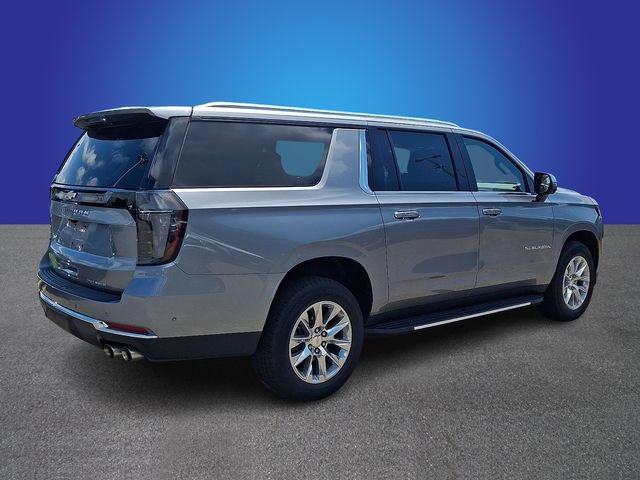 Used 2026 Chevrolet Suburban Premier AWD/4WD image 4