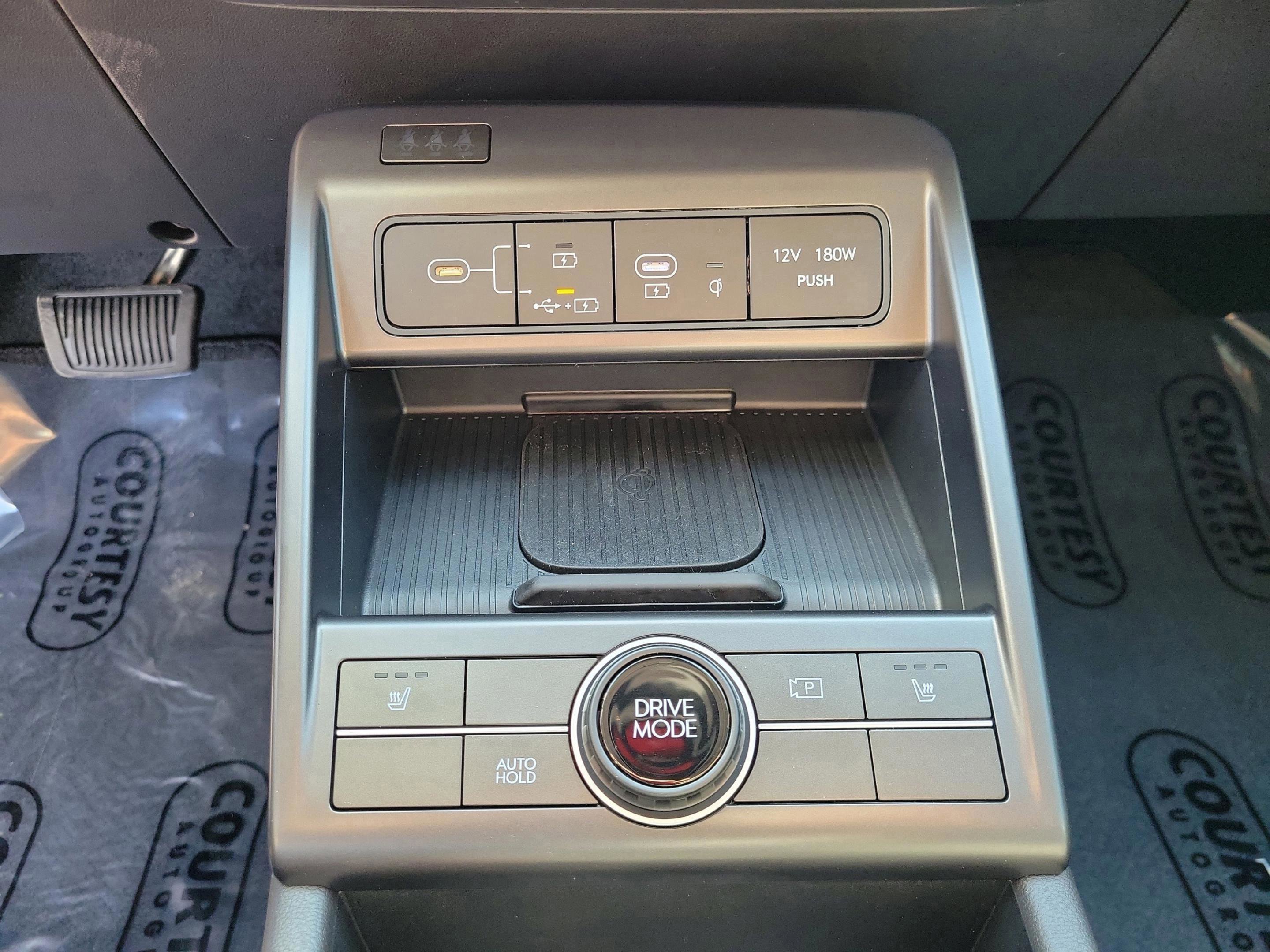 New 2026 Hyundai Kona SEL Premium image 6