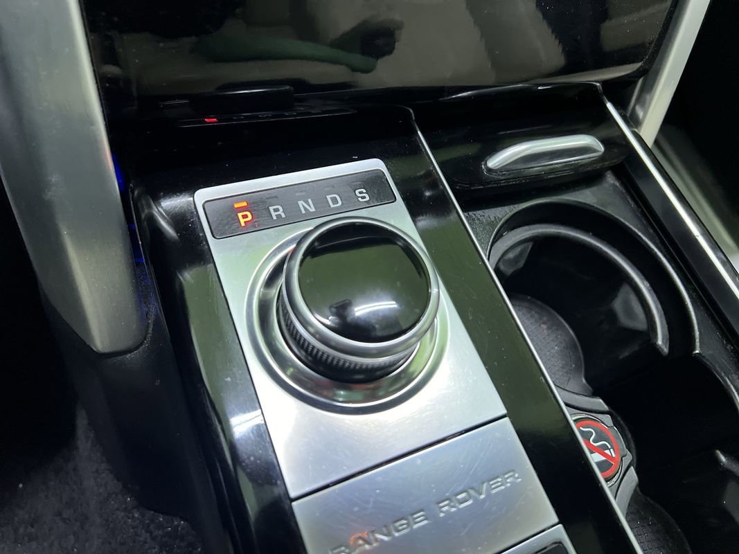 Used 2017 Land Rover Range Rover HSE AWD/4WD image 24