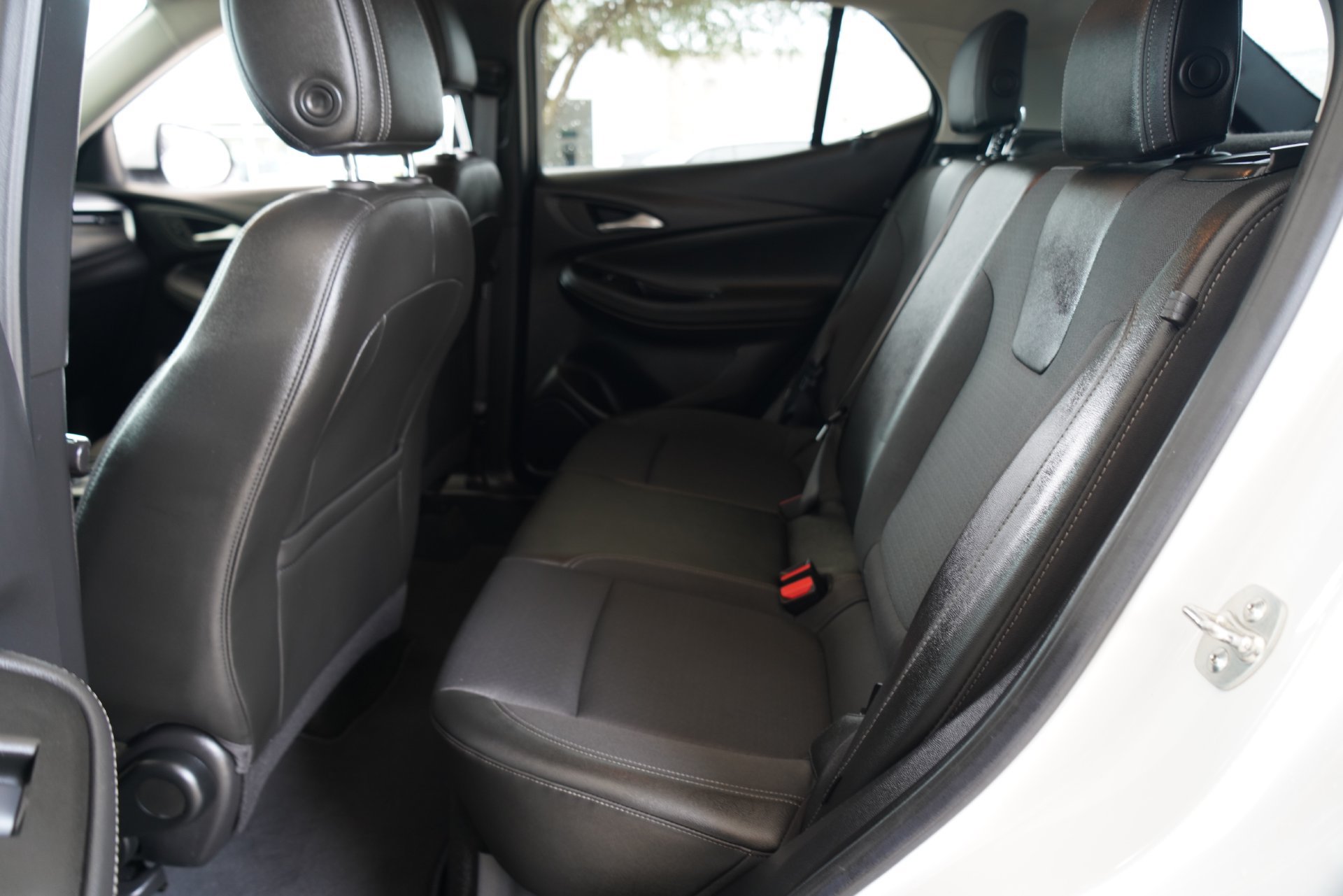 Used 2024 Buick Encore GX Preferred FWD image 27