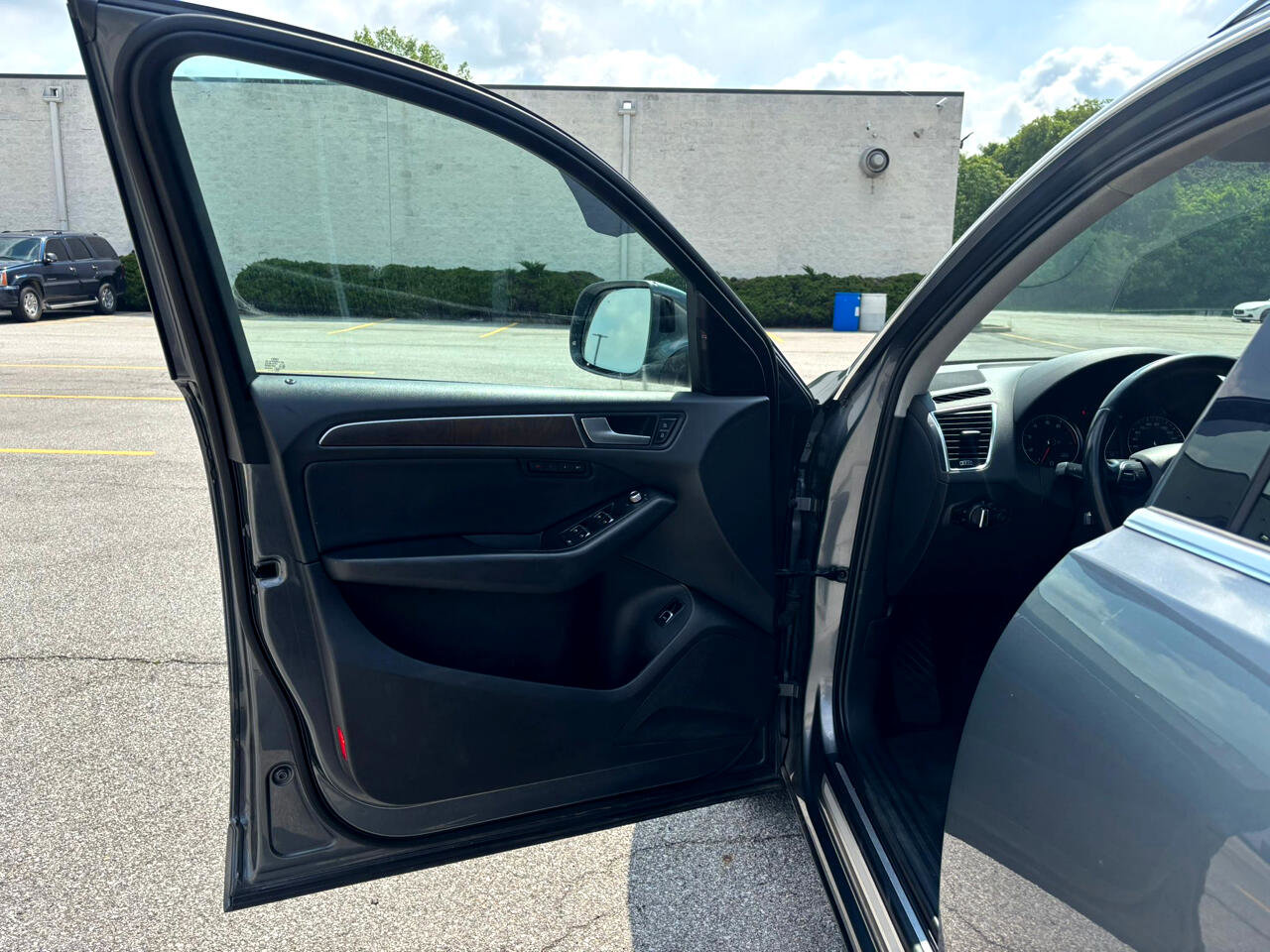 Used 2015 Audi Q5 2.0T Premium Plus w/ Technology Package image 10