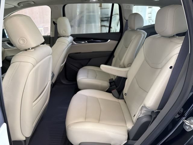 Certified 2024 Cadillac XT6 Premium Luxury w/ LPO, Floor Liner Package AWD/4WD image 24