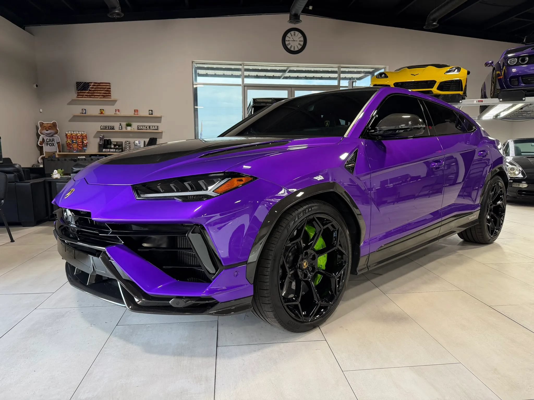 Used 2024 Lamborghini Urus Performante AWD/4WD image 4