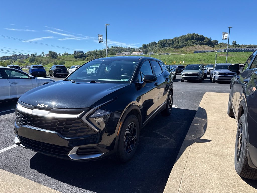 Certified 2023 Kia Sportage LX AWD/4WD image 1