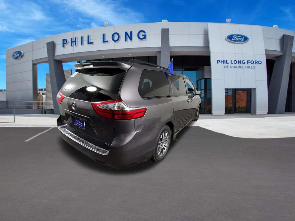 Used 2020 Toyota Sienna XLE FWD image 5