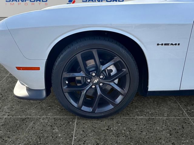 Used 2022 Dodge Challenger R/T w/ Blacktop Package image 14