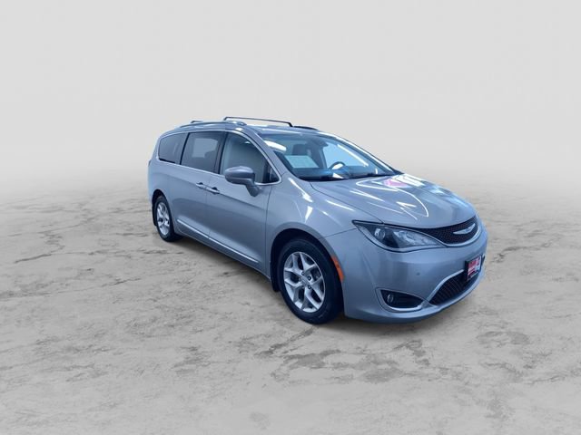 Used 2018 Chrysler Pacifica Touring-L Plus w/ Advanced Safetytec Group image 3