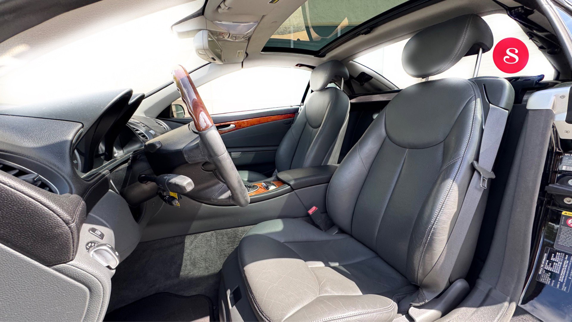 Used 2004 Mercedes-Benz SL 500 image 18