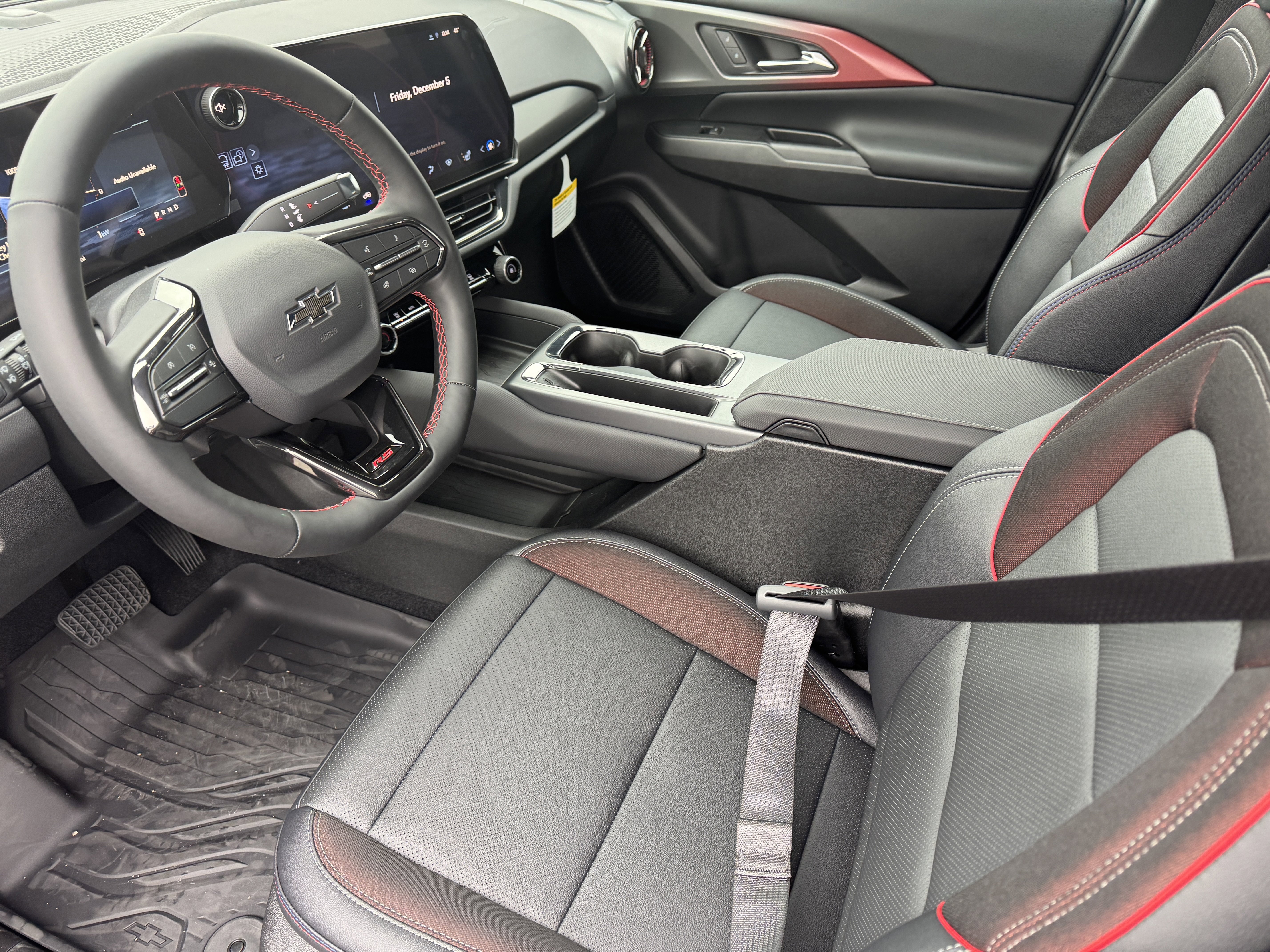 New 2026 Chevrolet Equinox EV RS image 9