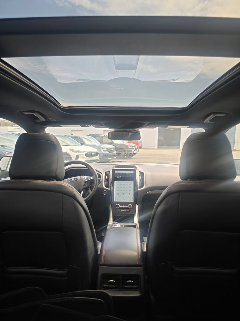 Certified 2023 Ford Edge ST-Line AWD/4WD image 15