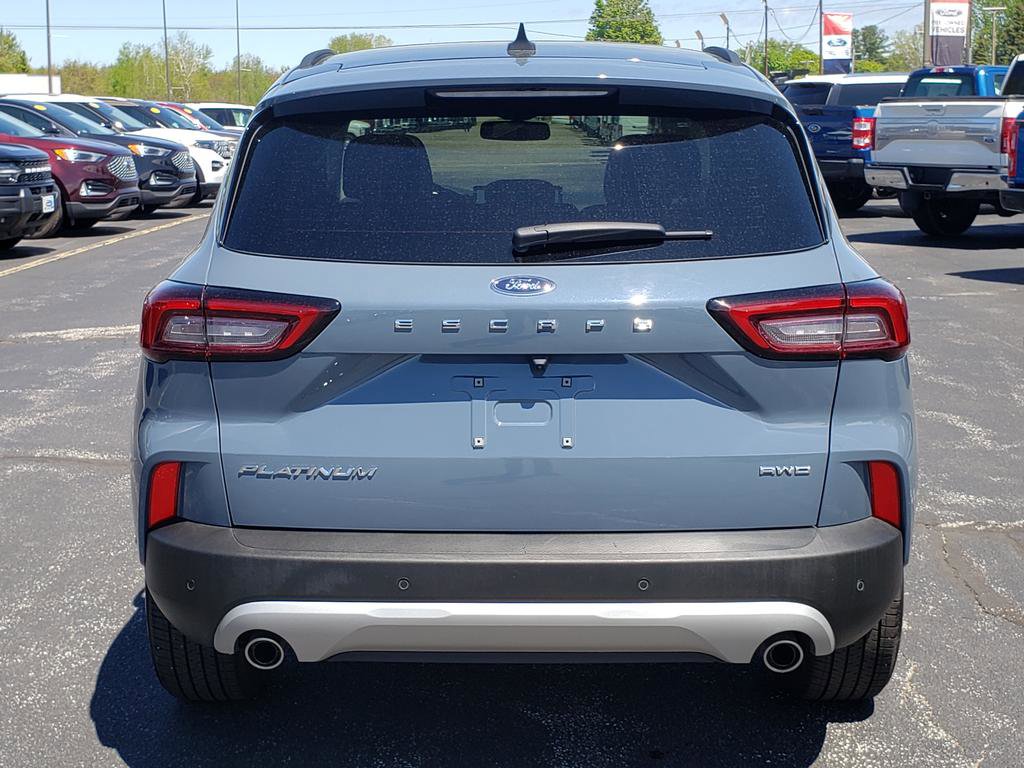 Used 2024 Ford Escape Platinum w/ Premium Technology Package AWD/4WD image 6