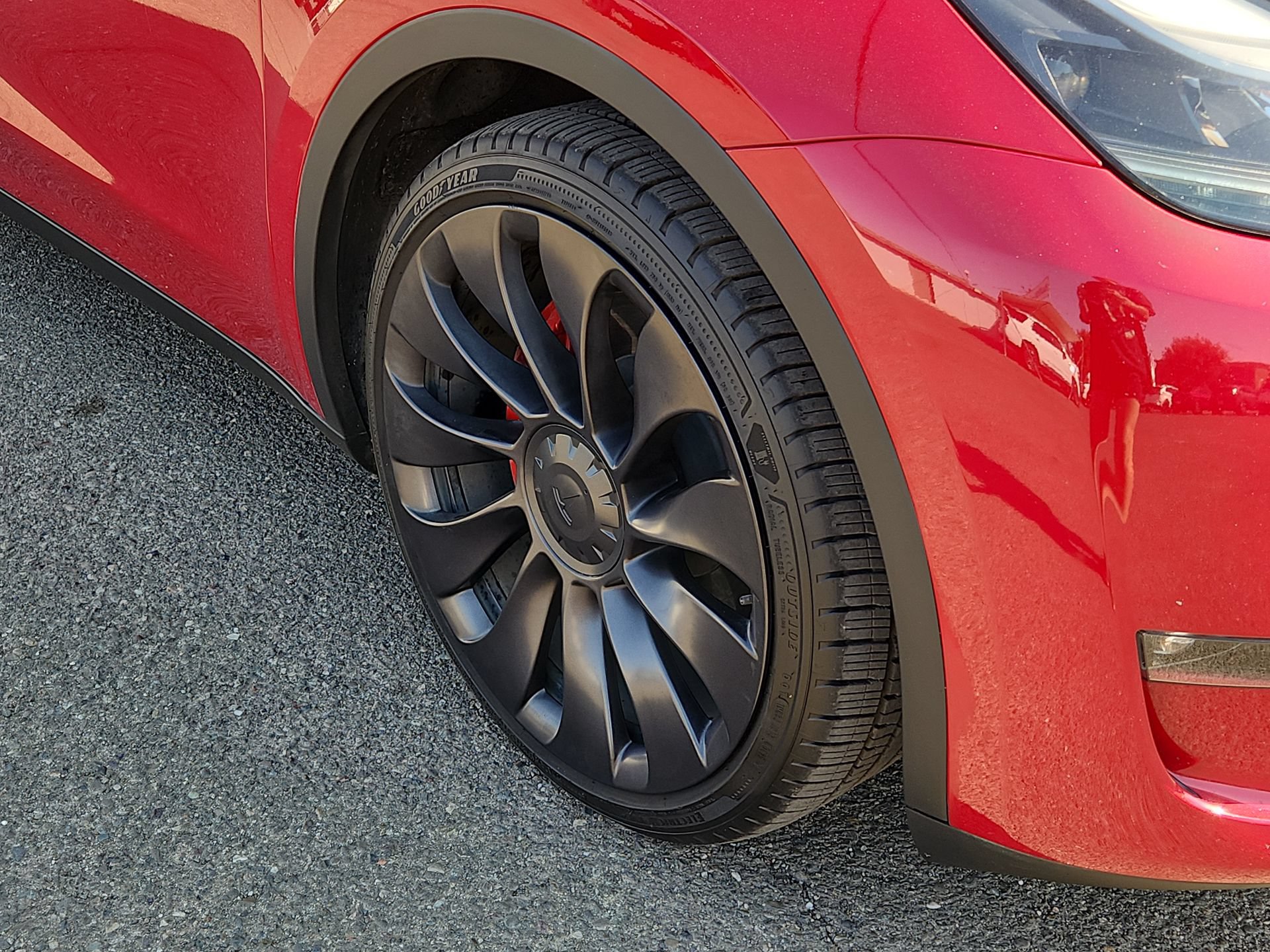 Used 2023 Tesla Model Y Performance AWD/4WD image 17