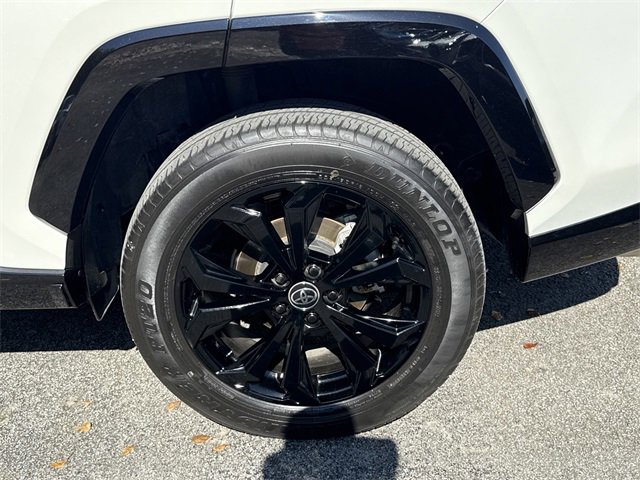 Used 2022 Toyota RAV4 SE w/ SE Grade Weather Package image 6