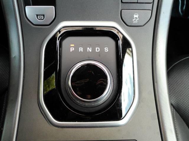 Used 2018 Land Rover Range Rover Evoque SE Dynamic AWD/4WD image 49