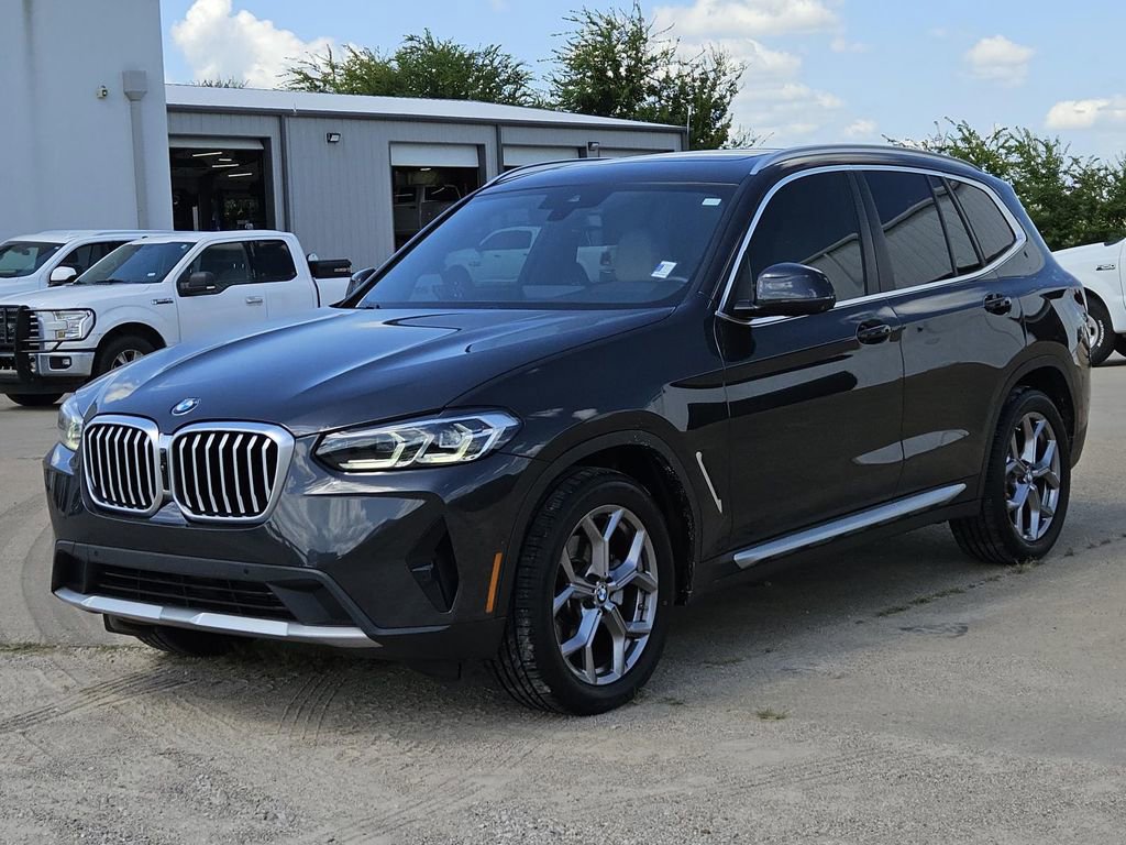 Used 2023 BMW X3 sDrive30i w/ Premium Package image 3