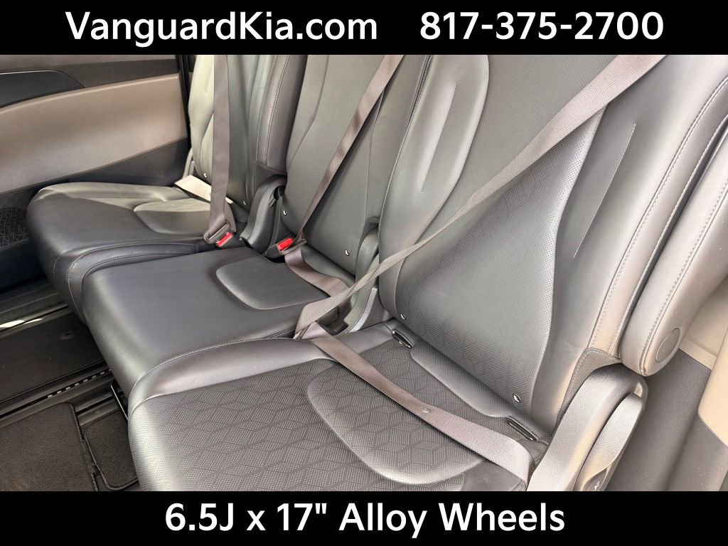 Certified 2025 Kia Carnival image 24