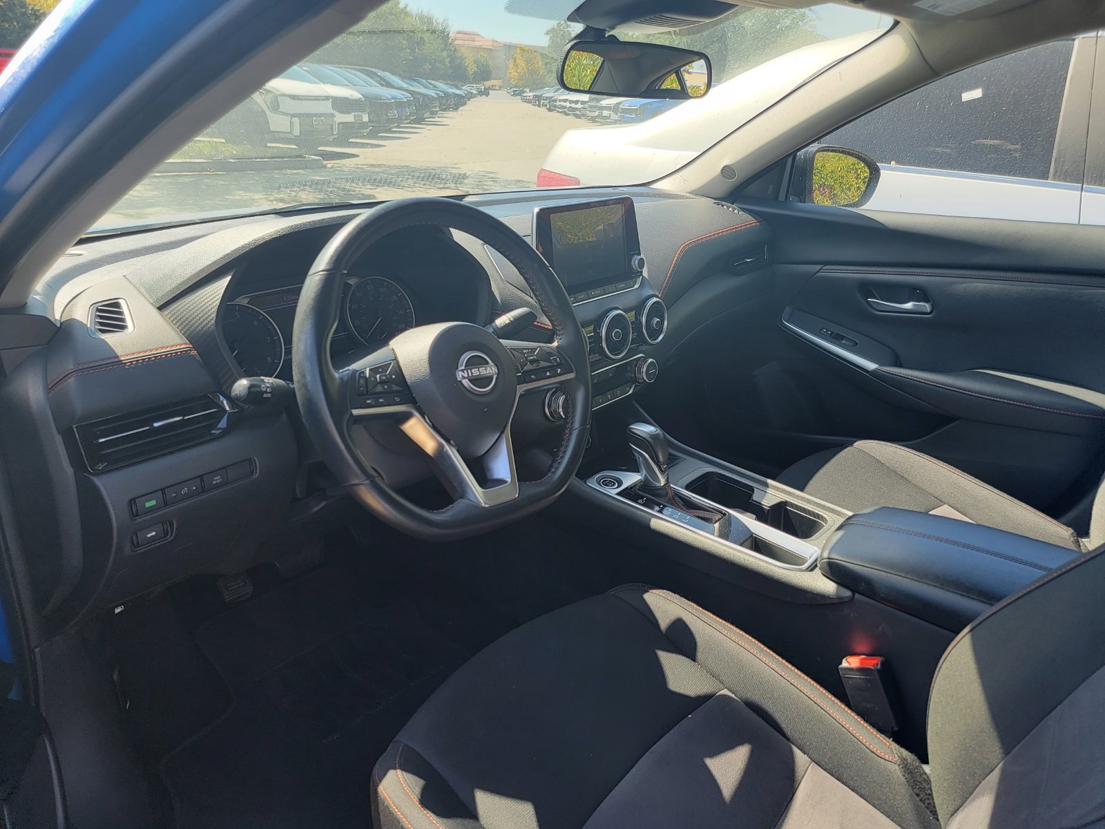 Used 2025 Nissan Sentra SR FWD image 3