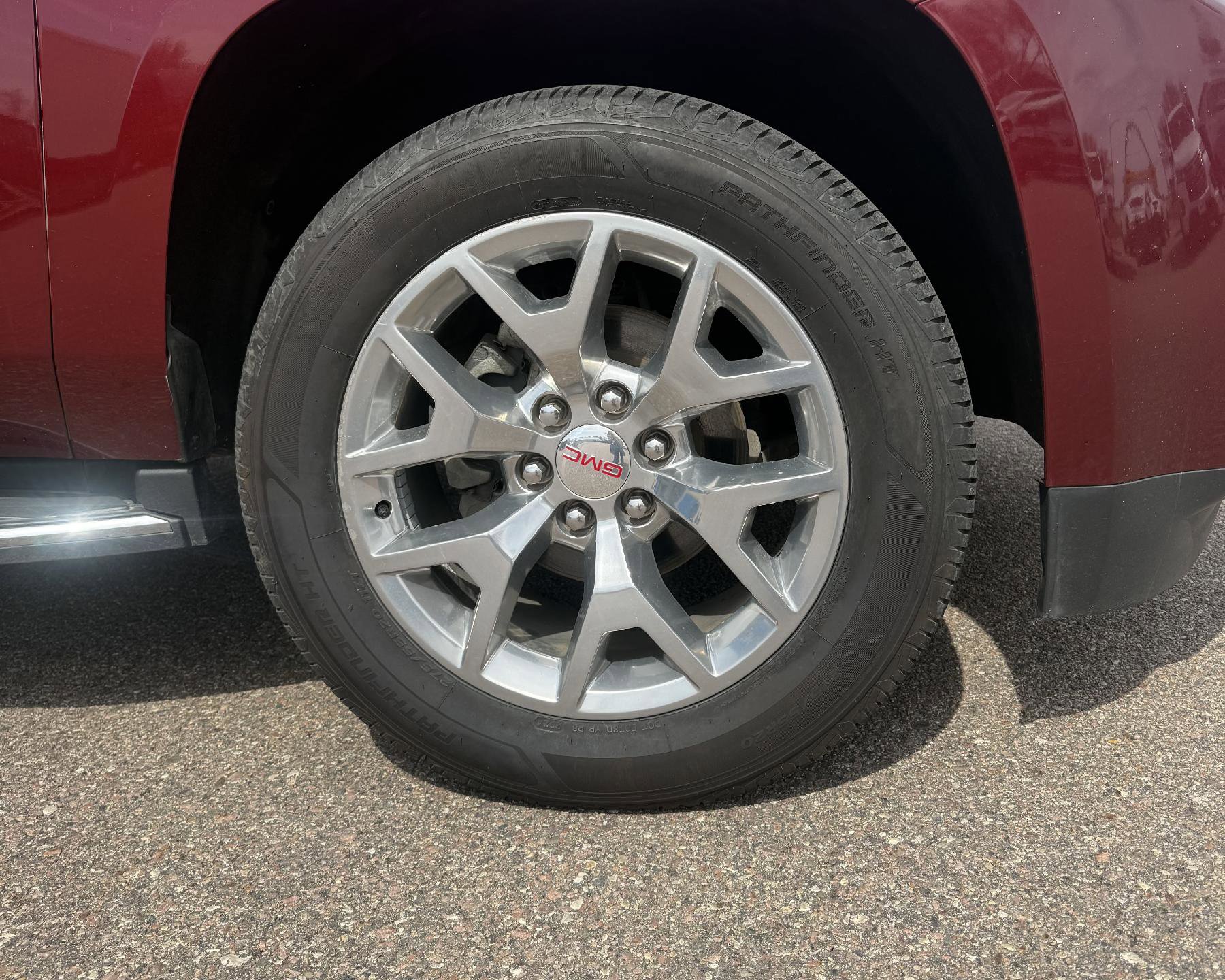 Used 2018 GMC Yukon SLT w/ Open Road Package image 5
