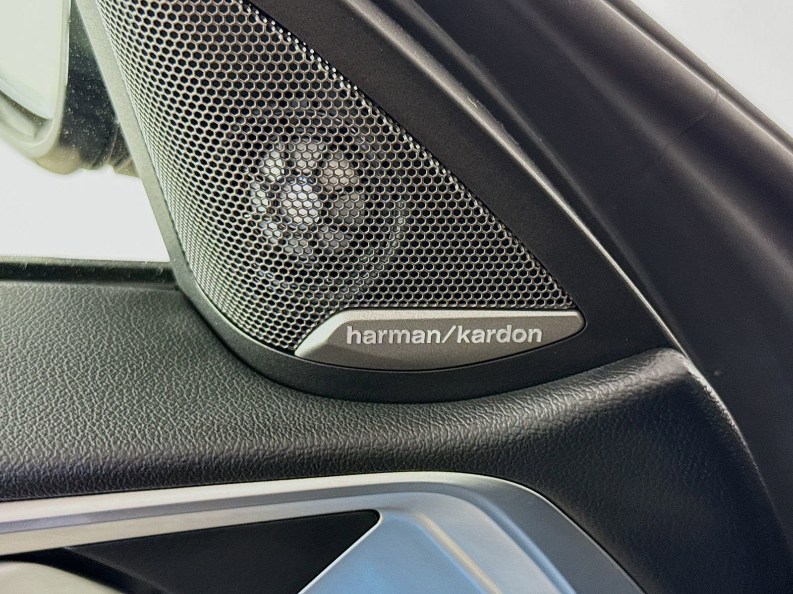 Used 2026 BMW M4 Competition w/ Executive Package RWD image 19