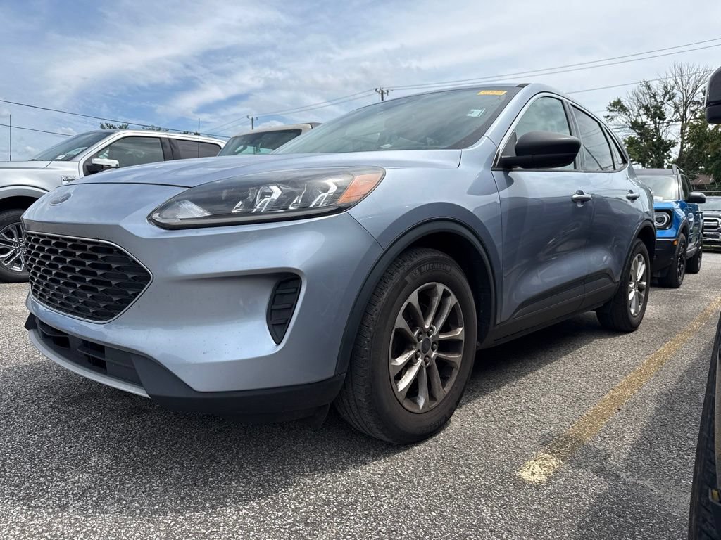 Used 2022 Ford Escape SE w/ Convenience Package FWD image 17